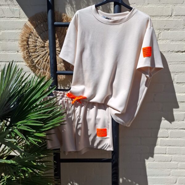 Life isn’t perfect but your outfit can be - Dames set