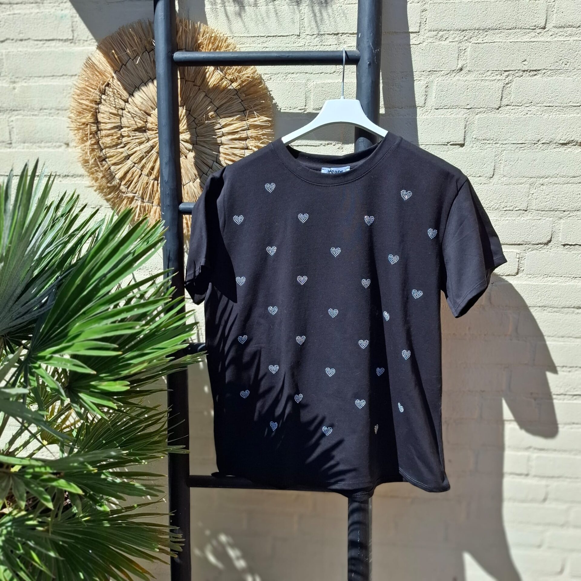 Dames T-shirt met Hartjes van Stras Steentjes