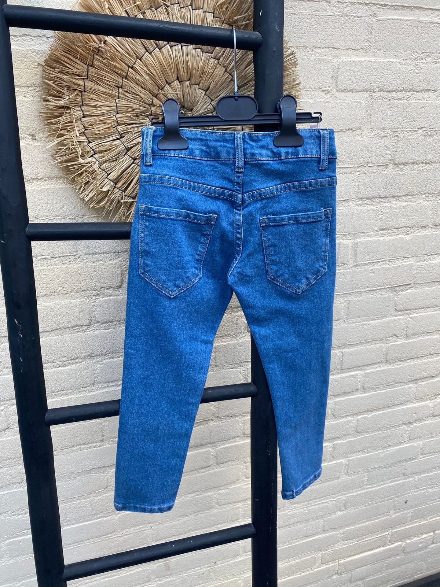 Basic Meisjesjeans – Verstelbare Taille & Elastische Stof - Afbeelding 2